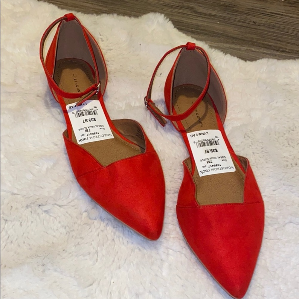 NWT FLATS - Picture 2 of 3